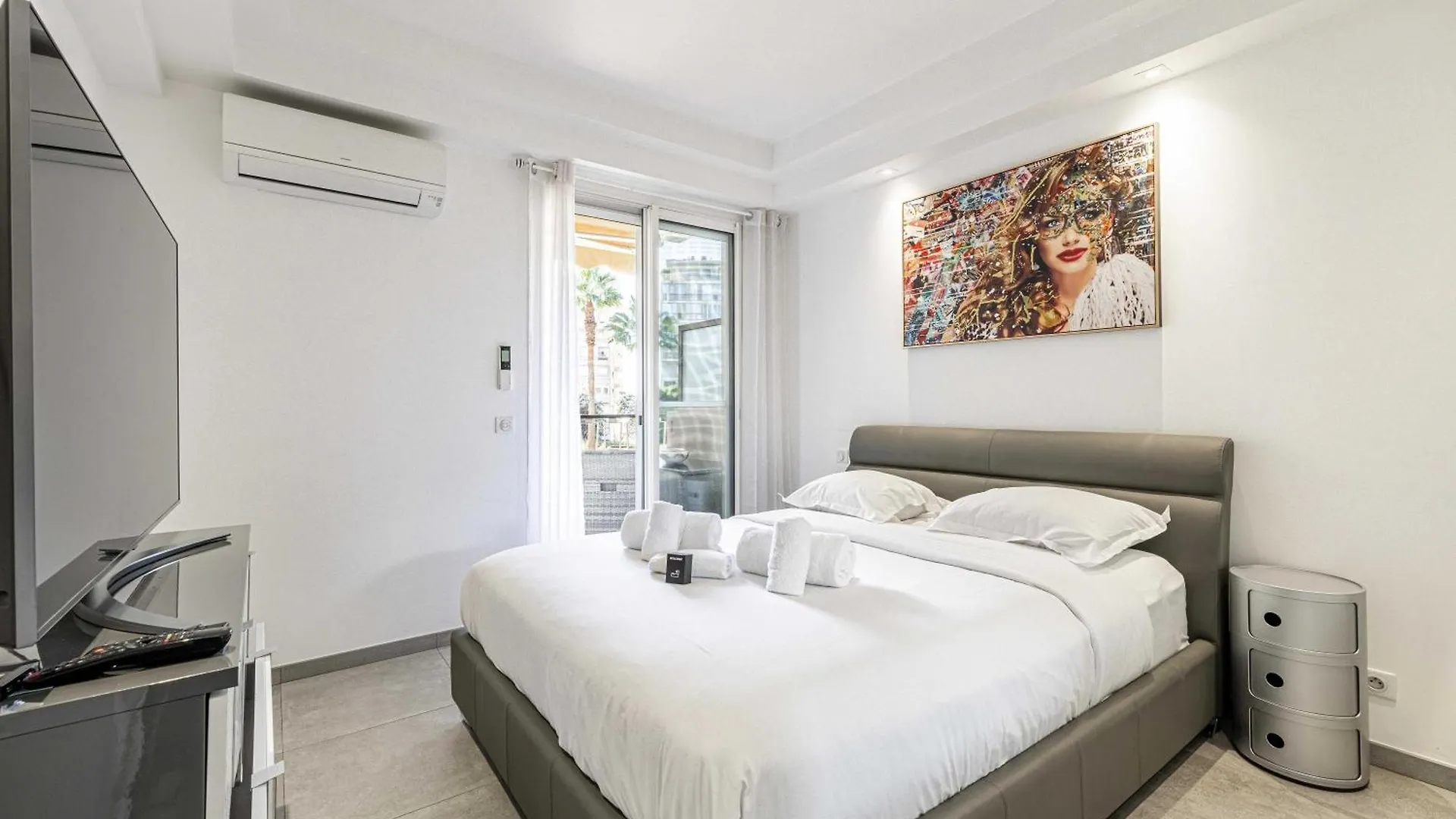 Apartment Modern 1 Bedrm Apt With Balcony - Cannes-Croisette France
