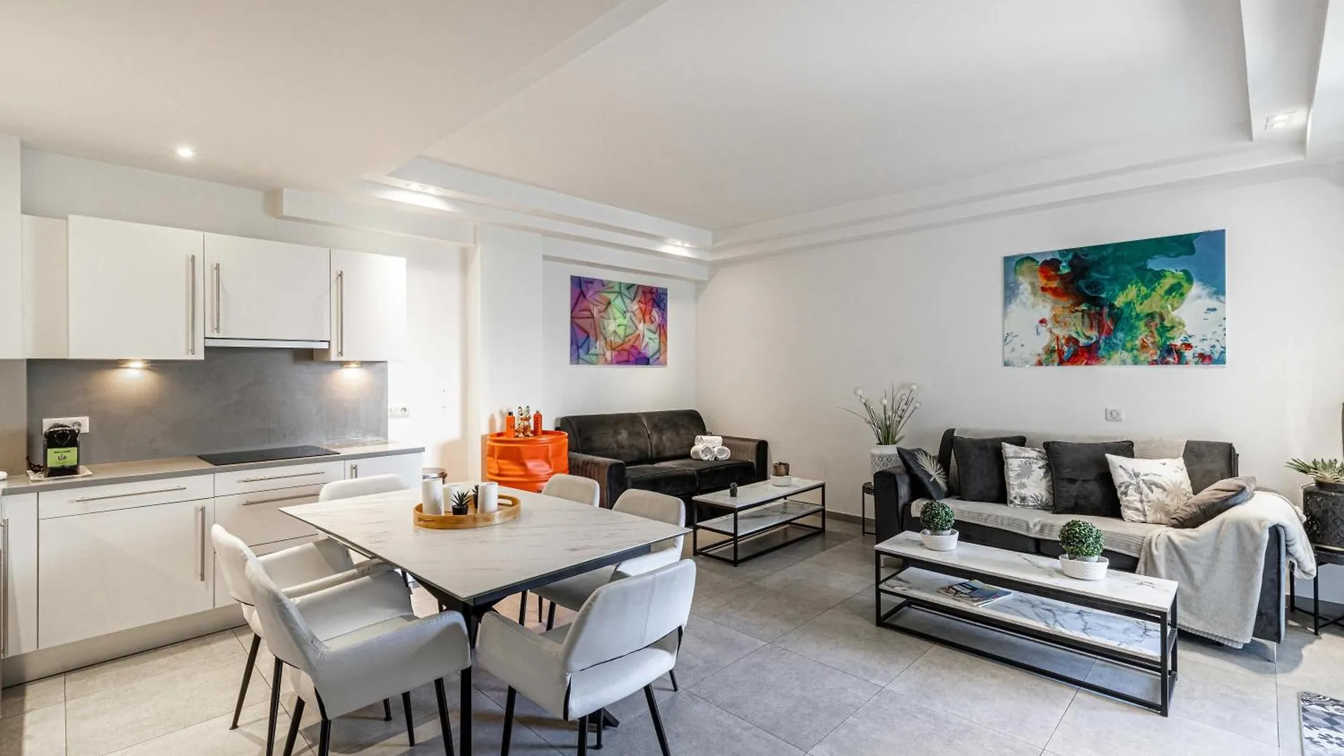 Modern 1 Bedrm Apt With Balcony - Cannes-Croisette Apartment